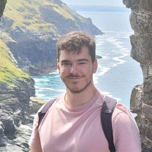Looking for flatmate(s) Main Photo