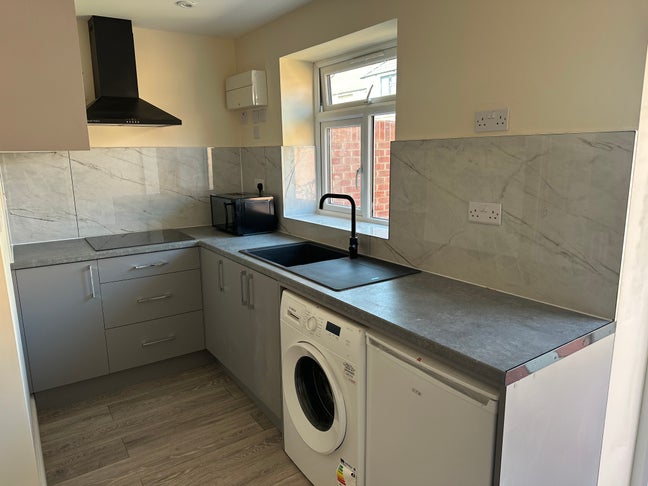 One Bed Flat Main Photo