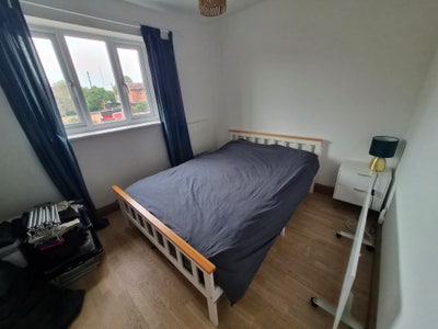 1 double room for rent in Claydon Main Photo