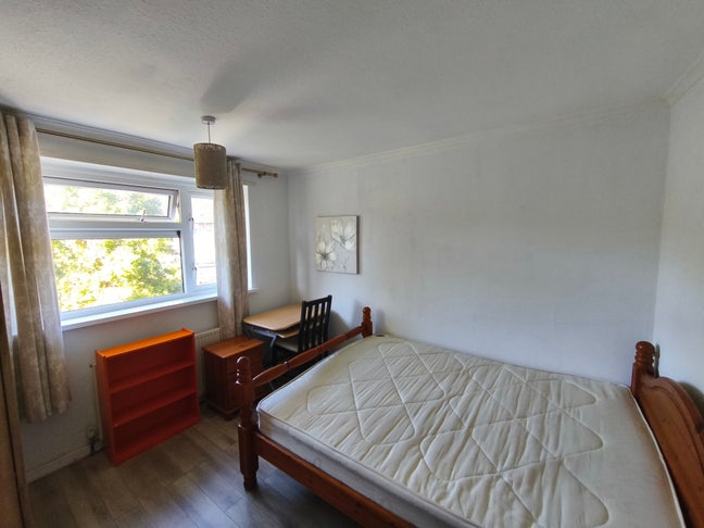 Private room for rent Main Photo
