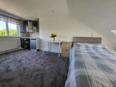 Double room en suite on own floor with fantastic v Main Photo