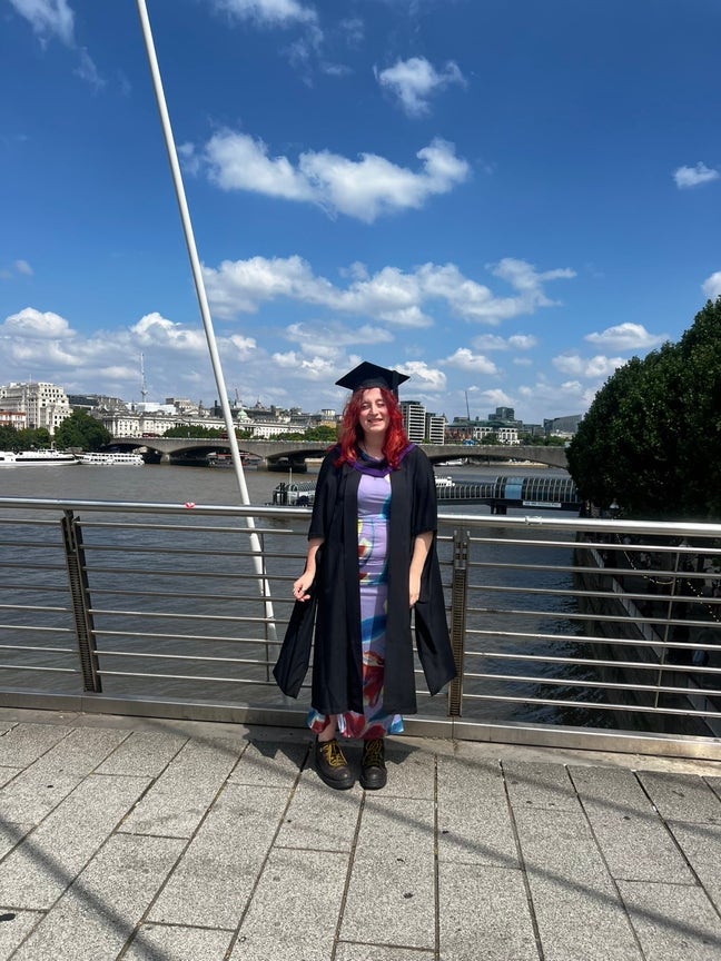 23 Female Looking to move to Bristol Main Photo