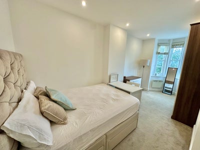 🏠 Stunning Apartment in St.  John's  Wood Main Photo