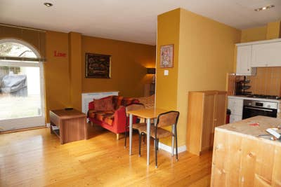 All Bills Included Studio – Short Let – W12   Main Photo