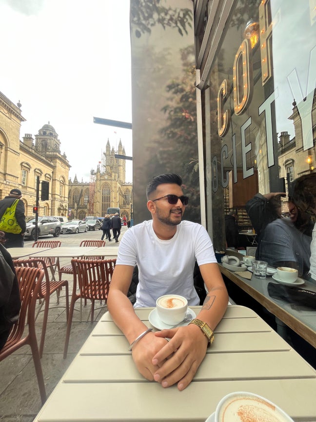 22 year old PG student looking for flatmate. Main Photo