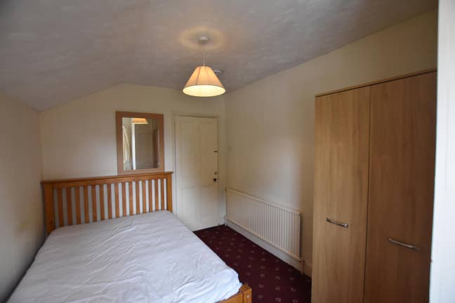 Double  Room in House Share for Single Person  Main Photo