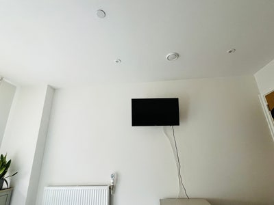 Kingsize En-suite Room with Balcony, Ealing Main Photo