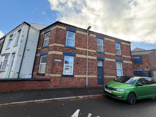 Furnished Rooms Close to City Centre Main Photo