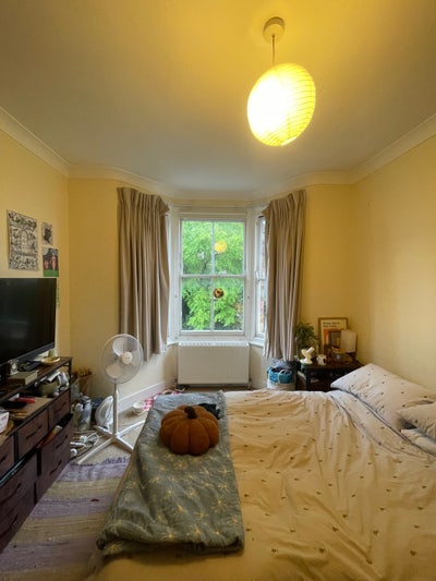 1 double bedroom in shared house! Main Photo
