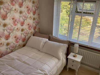 Quiet house in Ruislip  Main Photo
