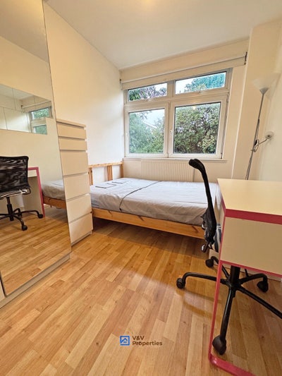 Great Value Room Near Old Street 🚉  Main Photo