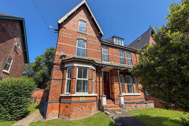 Student Room Available Fallowfield M14 Main Photo