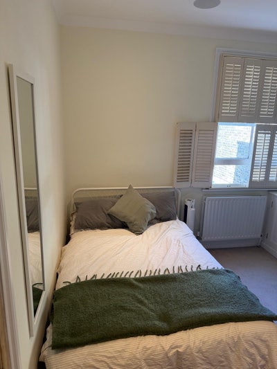 Bright Double room in Putney! Main Photo