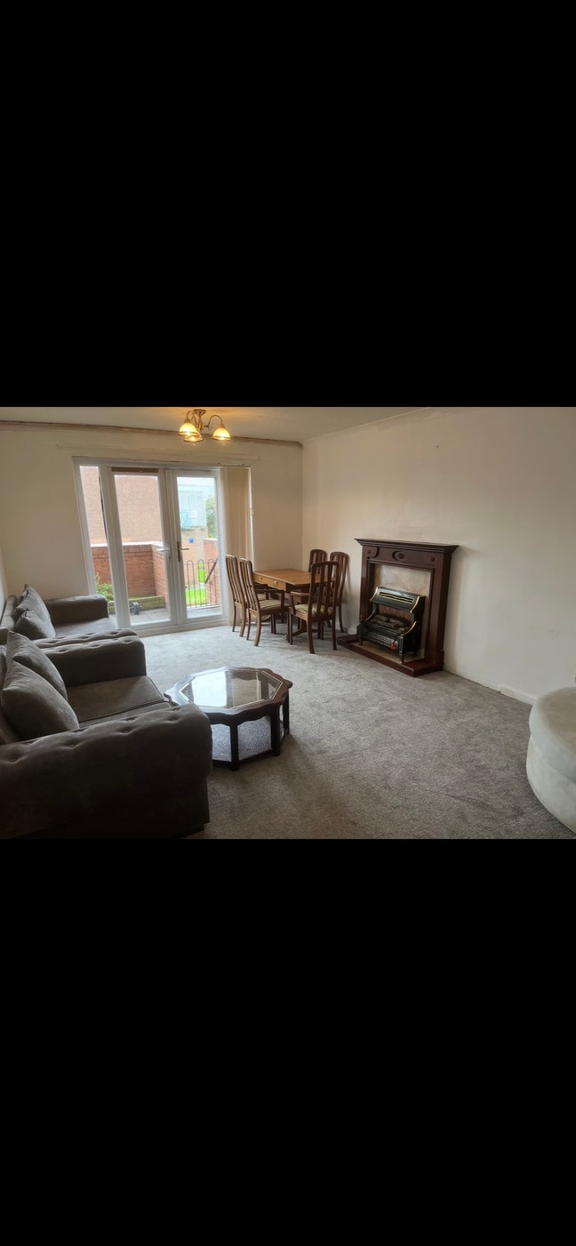 Furnished 2-Bedroom Flat to Let, Available Now Main Photo
