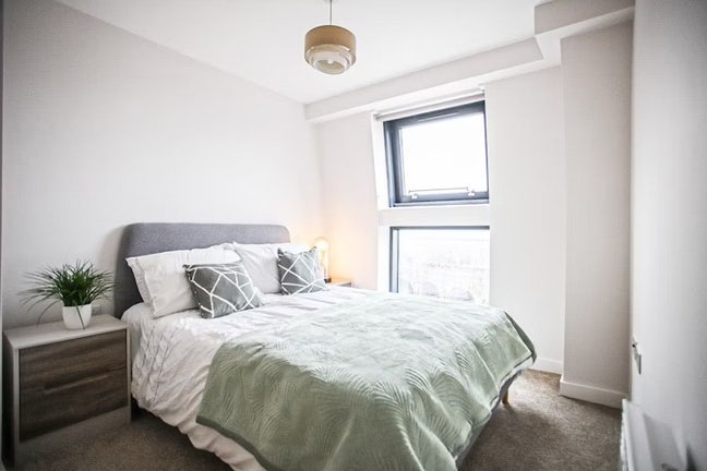 En Suite large room for rent  Main Photo