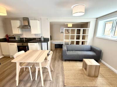 Spacious Studio in Peaceful Area (Bills Included) Main Photo