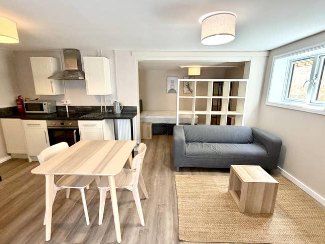 Spacious Studio in Peaceful Area (Bills Included) Main Photo