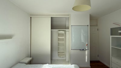 Room to rent 2 mins walk away from UCL Main Photo