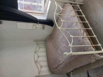 Newley refurbished Double and single rooms Main Photo