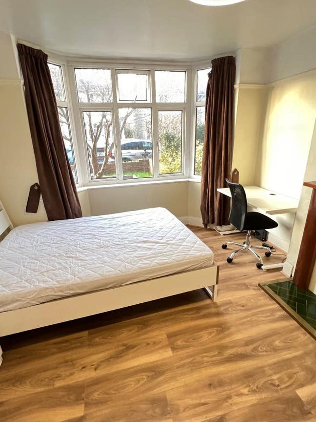 Fully Furnished Double Rooms – BS7 0QP Main Photo