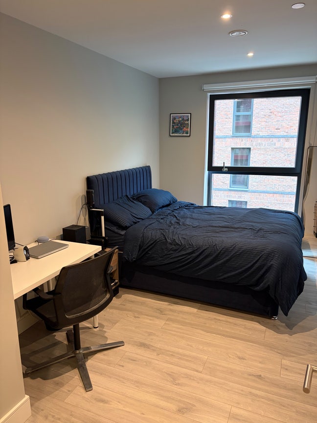 Bright double room near city center!  Main Photo