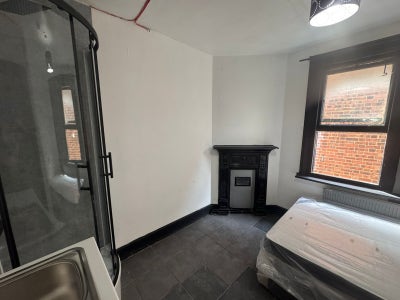 Furnished studio to rent in Willesden - ( NW10 ) Main Photo