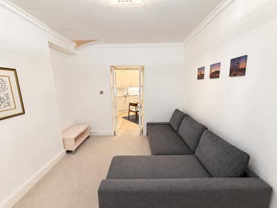 Basment flat in Pimlico with Ventelation system Main Photo