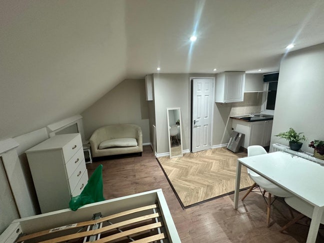 En-suite Room  Main Photo