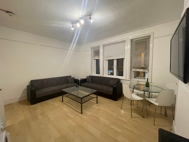 3 Bed Flat in Central Ealing  Main Photo