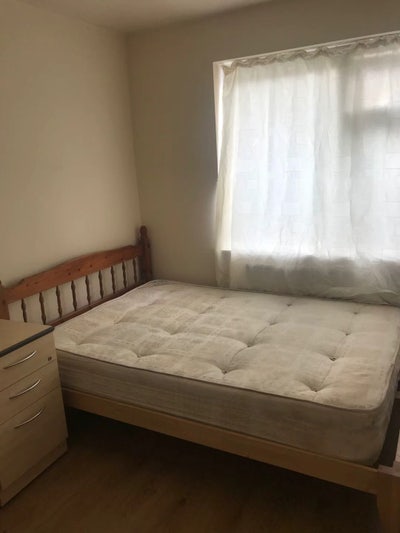 Lea bridge Road single room and double room Main Photo
