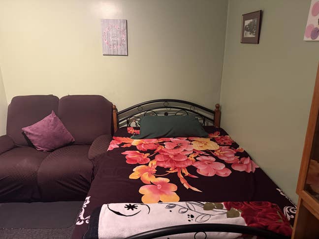 Double room available near Dagenham Heathway stati Main Photo