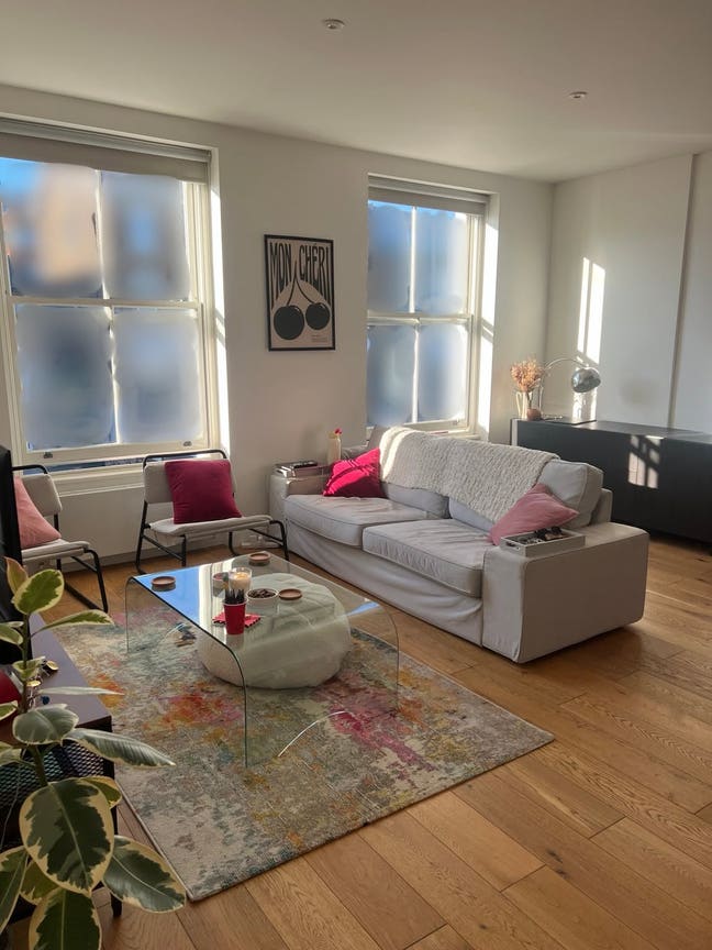 Double room in bright spacious flat, South Norwood Main Photo