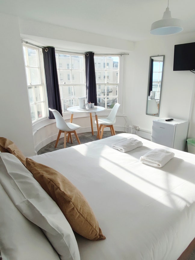 Rooms in Brighton centre ( all bills included) Main Photo