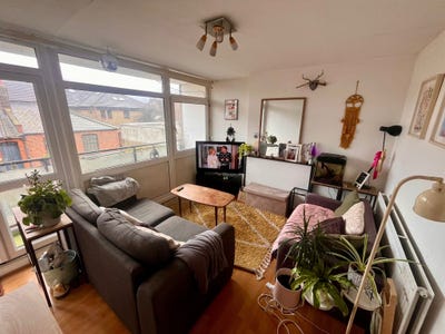 Flat share in Shoreditch in a friendly home  Main Photo