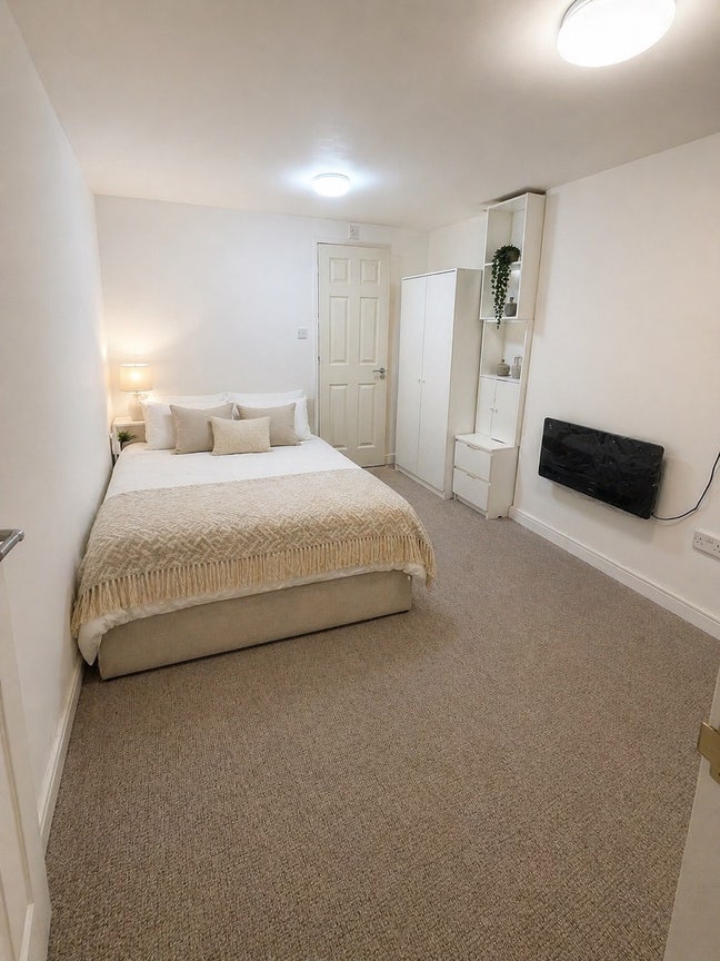 Large Double room to rent in edgware, DSS Welcome Main Photo