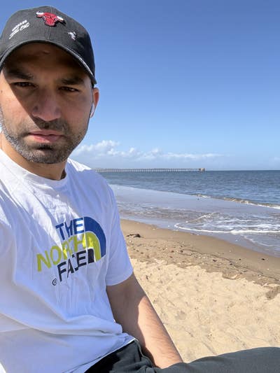 42 year old Male seeks a single or double room Main Photo
