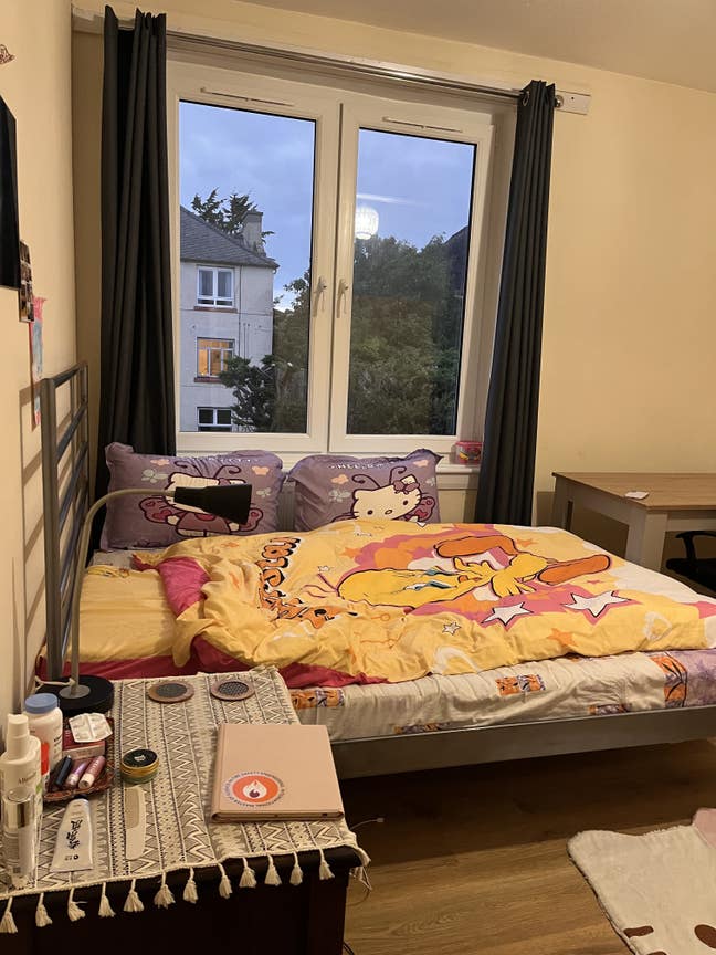 2 Bedroom Flat Main Photo