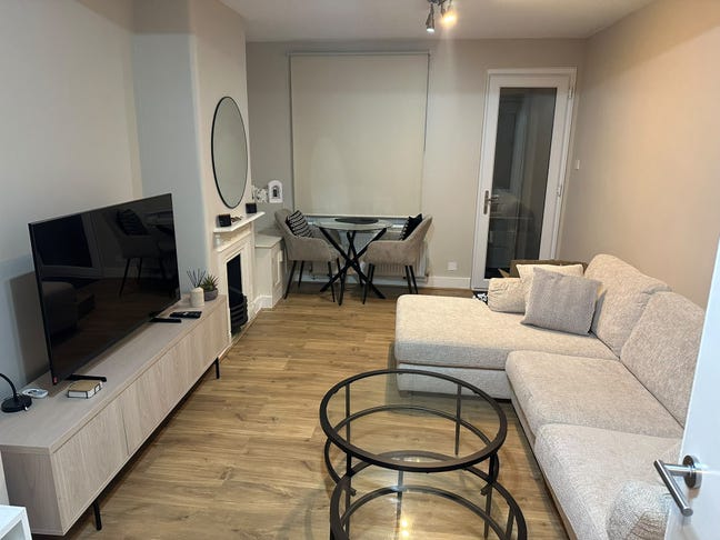 Ensuite room in Dartford close to station Main Photo