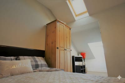 🔥 &pound;200 off! | ✨ Big Room, Big Saving! |  Main Photo