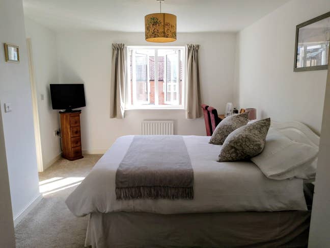 Beautiful En-suite, Marlborough  Main Photo
