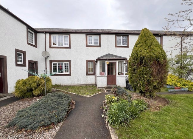 1 bed furnished flat with free parking  Main Photo