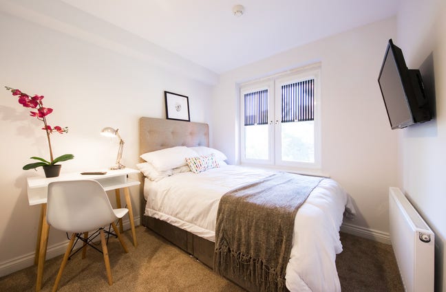 Double Ensuite Room available Main Photo