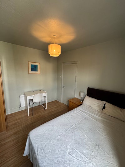 Lovely large double room in Ealing W13 Main Photo