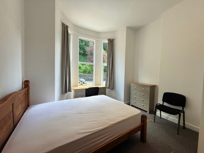 🌟 Stunning 7-Bedroom Refurbished HMO – High-Spec  Main Photo