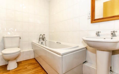 Stylish 3-Bed Home in Cambourne Main Photo