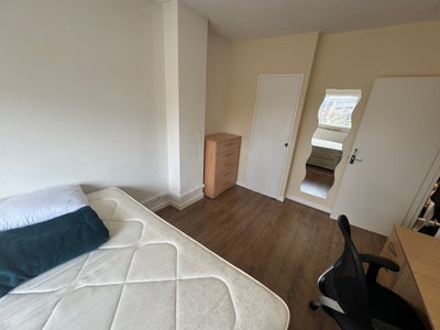 Double room to rent in Isle of Dogs Main Photo