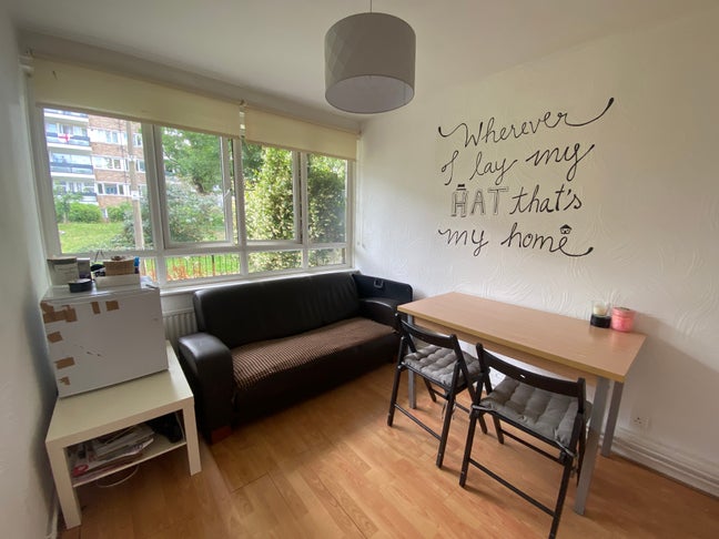From 26.10! Single Room Flat with a Living Room! Main Photo