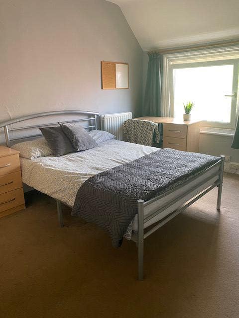 Spacious Double En-suite Room in St Johns Main Photo
