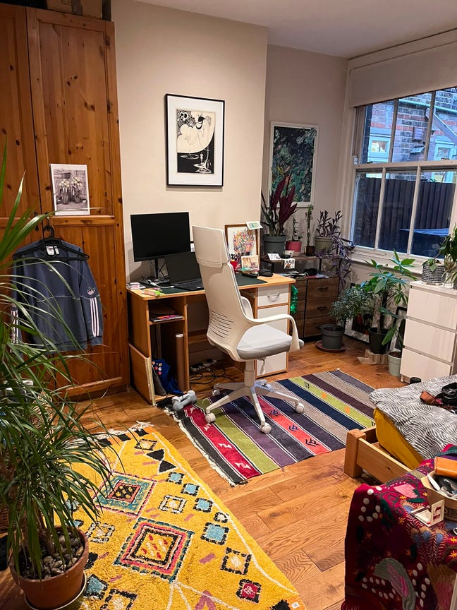 Peaceful Large Bedroom in Walthamstow  Main Photo