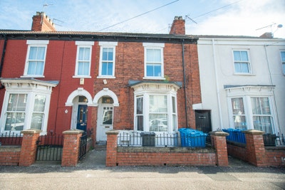 Room 4, 71 Melrose Street, Hull, HU3 6ET Main Photo